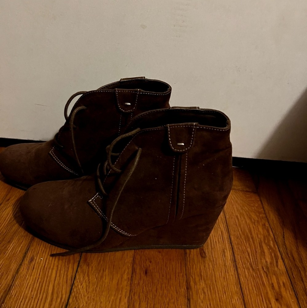 Wedge Booties Sz 5